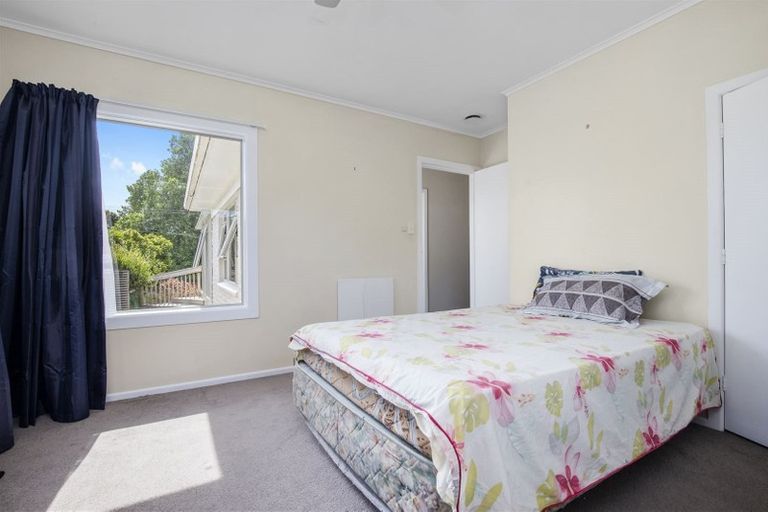 Photo of property in 16 Tuakau Road, Pukekohe, 2120
