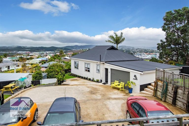 Photo of property in 48 Memorial Drive, Parahaki, Whangarei, 0112