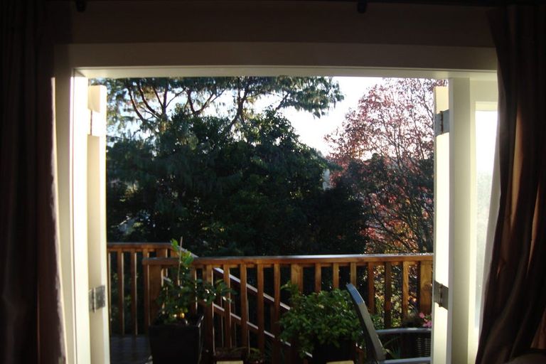 Photo of property in 2/27 Robin Lane, Browns Bay, Auckland, 0630