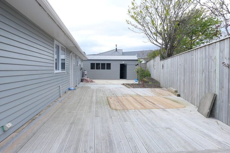 Photo of property in 2 Fincham Road, Raumati Beach, Paraparaumu, 5032