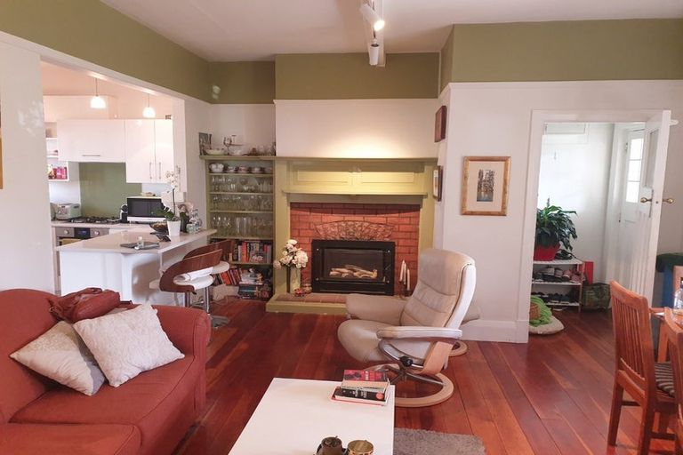 Photo of property in 4 Inverlochy Place, Te Aro, Wellington, 6011