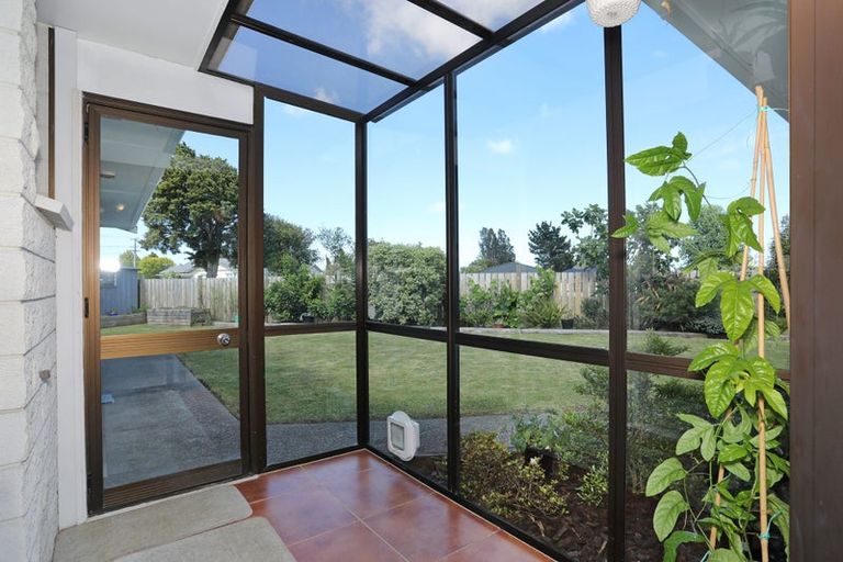 Photo of property in 8 Mansell Crescent, Bulls, 4818