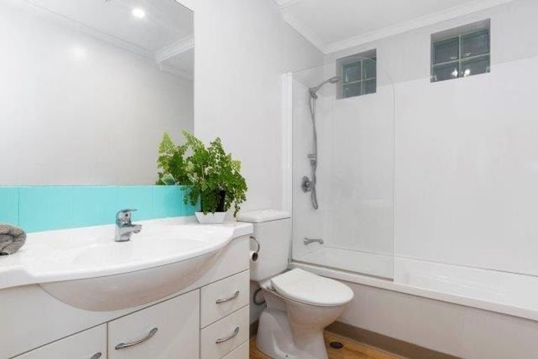 Photo of property in Paramount Apartments, 26/281 Maunganui Road, Mount Maunganui, 3116