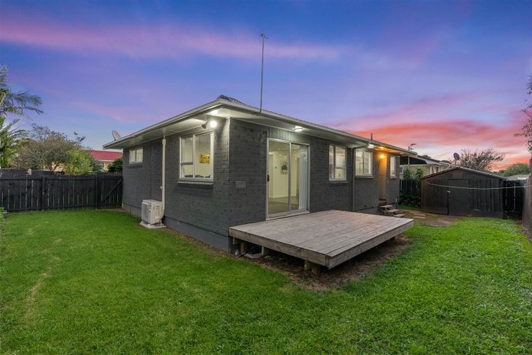 Photo of property in 1/32 Boundary Road, Clover Park, Auckland, 2019