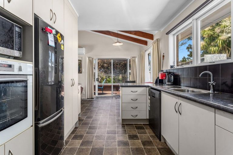 Photo of property in 81 College Road, Edgecumbe, 3120