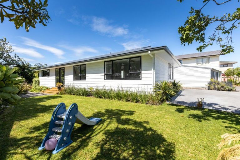 Photo of property in 10 Salcombe Terrace, Welbourn, New Plymouth, 4312