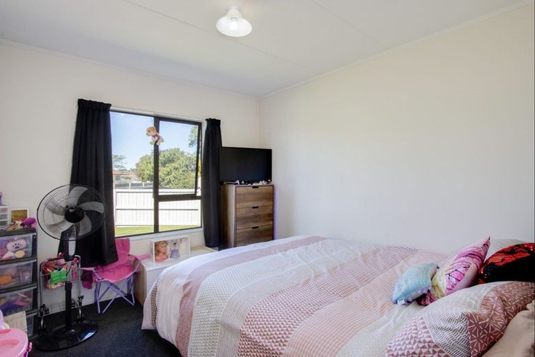 Photo of property in 10 Glamorgan Avenue, Tamatea, Napier, 4112