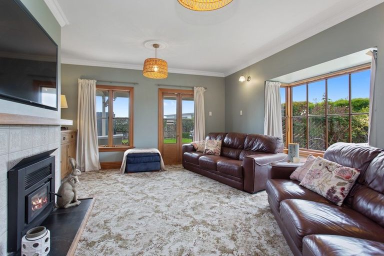 Photo of property in 21 Bank Street, Amberley, 7410