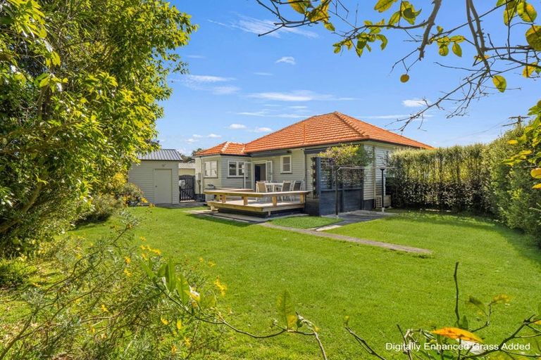 Photo of property in 14 Clapham Place, Whanganui East, Whanganui, 4500