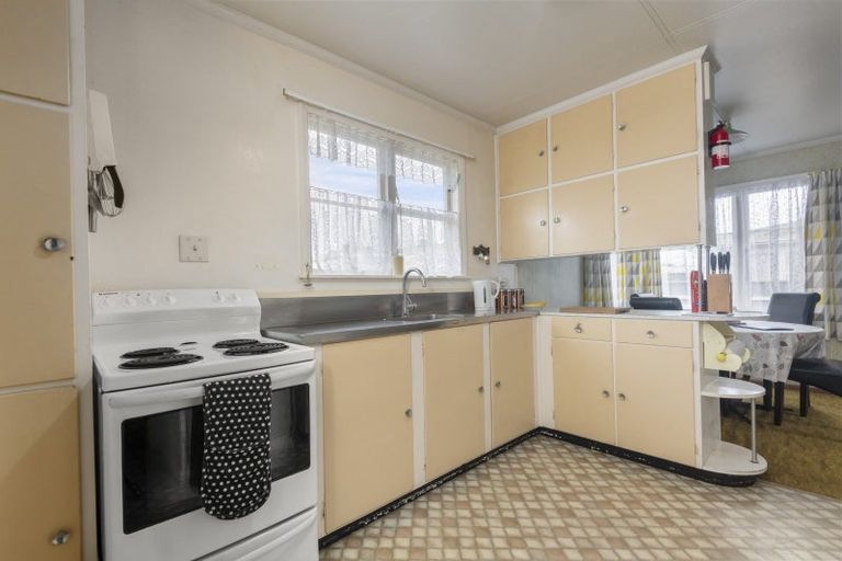 Photo of property in 12 Marriner Street, Highbury, Palmerston North, 4412