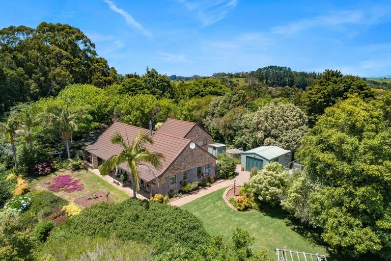 Photo of property in 18 Haywood Lane, Tawharanui Peninsula, Warkworth, 0986