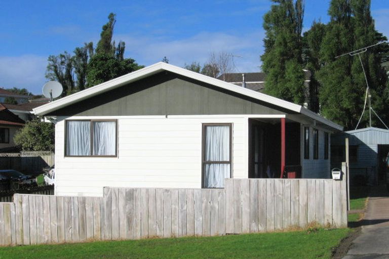 Photo of property in 91 Keegan Drive, Massey, Auckland, 0614