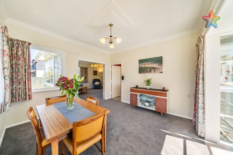 Photo of property in 14a Wai-iti Crescent, Woburn, Lower Hutt, 5010