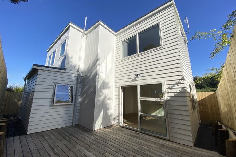 Photo of property in 119b Lynn Road, Bayview, Auckland, 0629