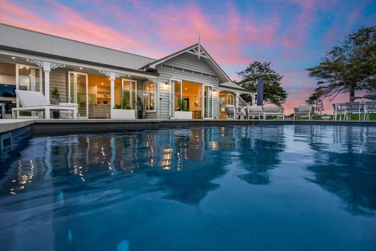 Photo of property in 21 Diamond Lane, Riverhead, 0793