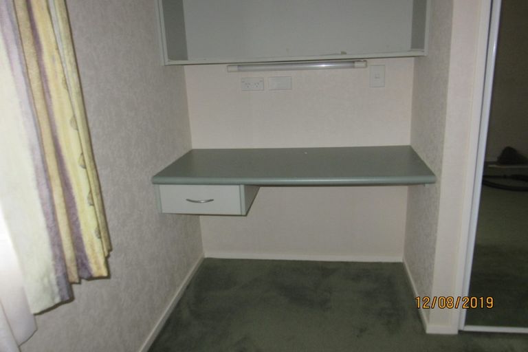 Photo of property in 56 Ribbonwood Crescent, Goodwood Heights, Auckland, 2105