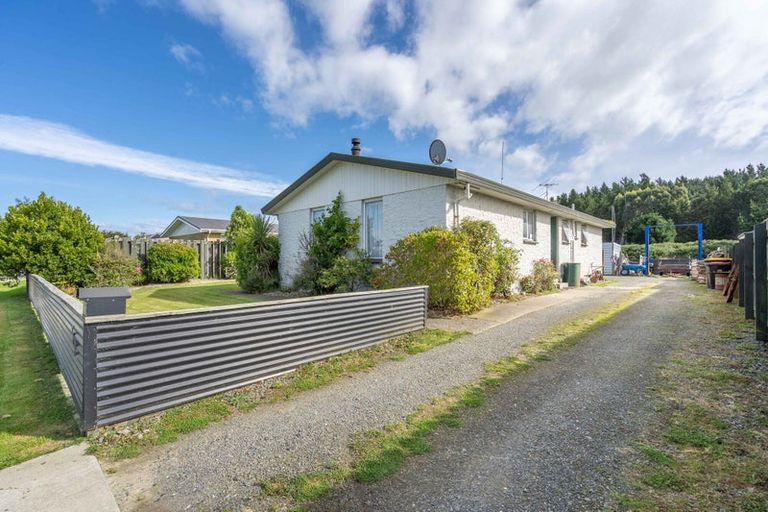 Photo of property in 59 Paisley Street, Kew, Invercargill, 9812