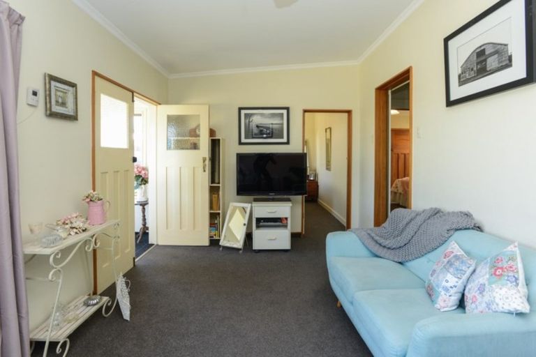 Photo of property in 8 Pukeko Place, Westshore, Napier, 4110