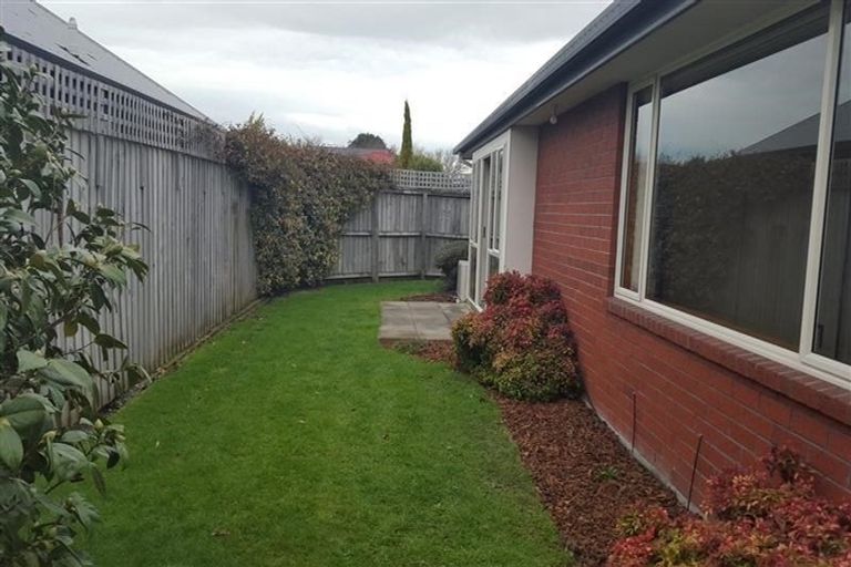 Photo of property in 35 Winton Street, St Albans, Christchurch, 8014