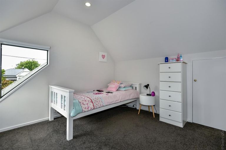 Photo of property in 53 Hawkesbury Avenue, St Albans, Christchurch, 8014