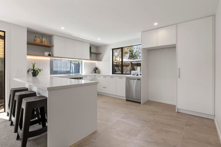 Photo of property in 2/22 Methuen Road, Avondale, Auckland, 0600