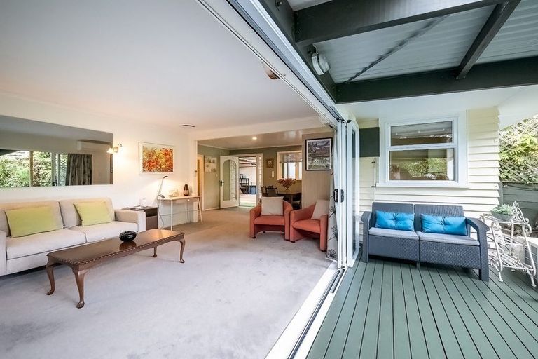 Photo of property in 55 Kings Road, Paihia, 0200