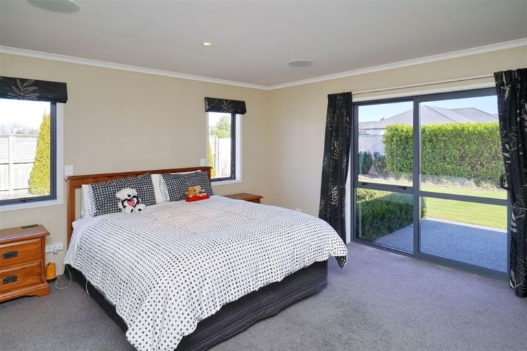 Photo of property in 21 Parklea Avenue, Halswell, Christchurch, 8025