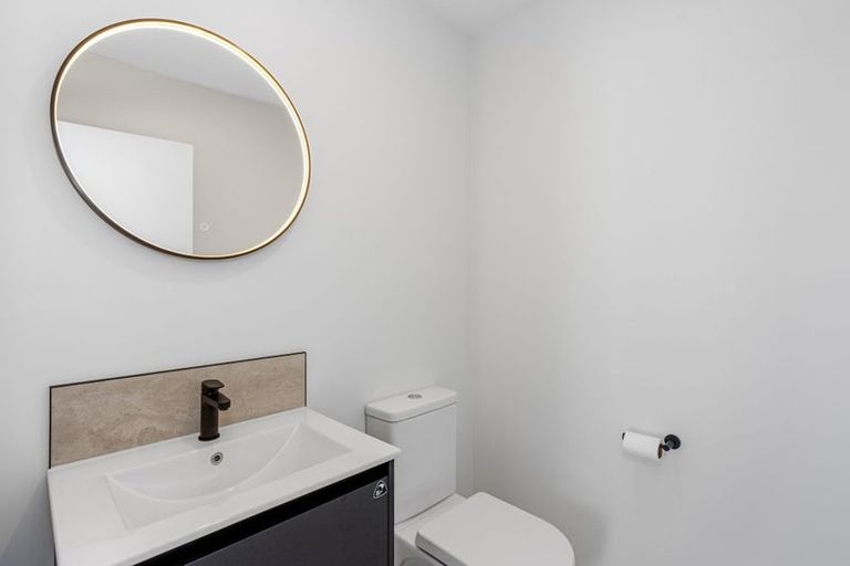 Photo of property in 5 Ligget Place, Woodend, 7610