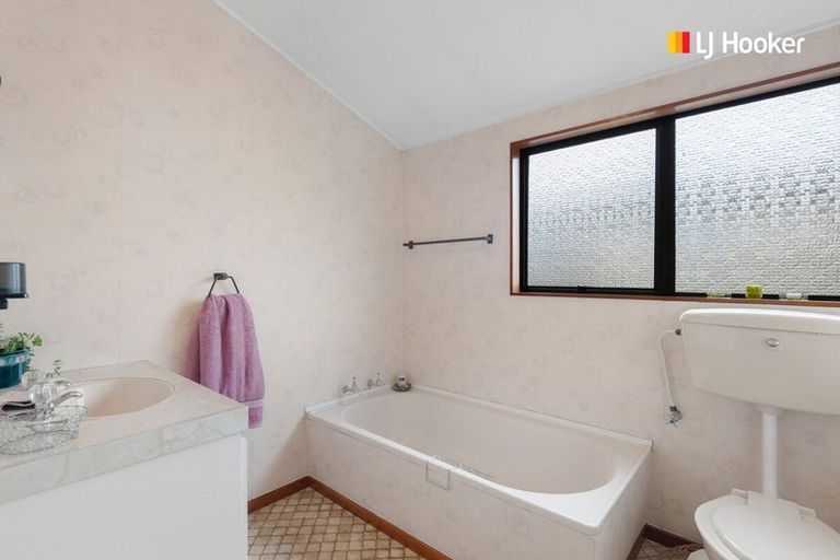 Photo of property in 16 Walton Park Avenue, Fairfield, Dunedin, 9018