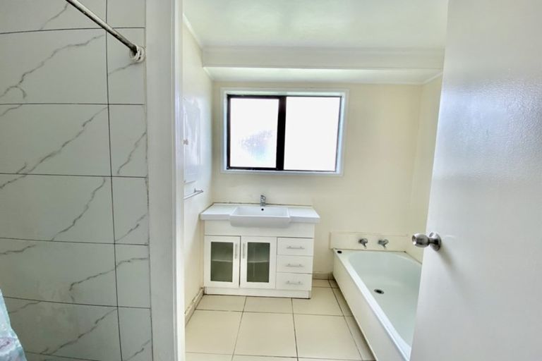 Photo of property in 5 Dissmeyer Drive, Clover Park, Auckland, 2019