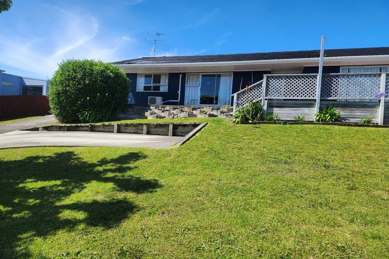 Photo of property in 8a Mccrystal Avenue, Bucklands Beach, Auckland, 2012