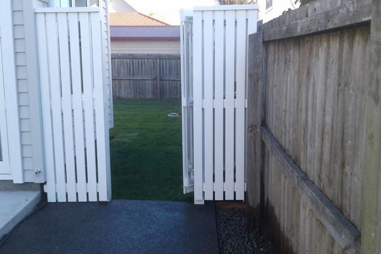 Photo of property in 2/100 Purchas Street, Edgeware, Christchurch, 8013