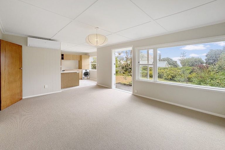 Photo of property in 18 Newry Road, Raumati Beach, Paraparaumu, 5032