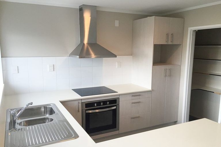 Photo of property in 1/13 Naviti Place, Browns Bay, Auckland, 0630