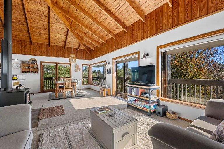 Photo of property in 32 Aoturoa Avenue, Rotoiti Forest, Rotorua, 3074