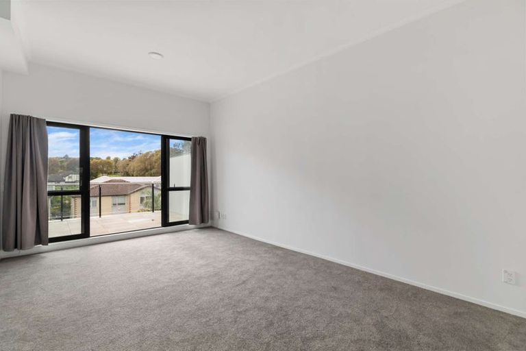 Photo of property in 23/11 Carlos Drive, Flat Bush, Auckland, 2016