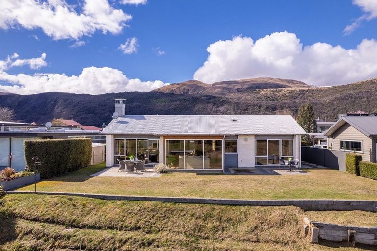 Photo of property in 103 Cotter Avenue, Arrowtown, 9302
