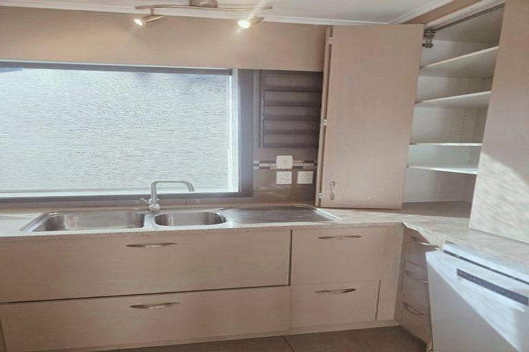 Photo of property in 11 Glasgow Street, St Andrews, Hamilton, 3200