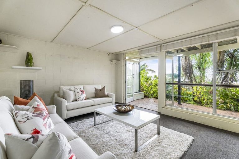 Photo of property in 13 Archers Road, Hillcrest, Auckland, 0629