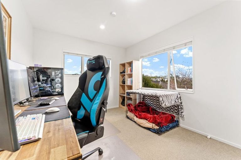 Photo of property in 90 Tauranga Place, Orewa, 0931