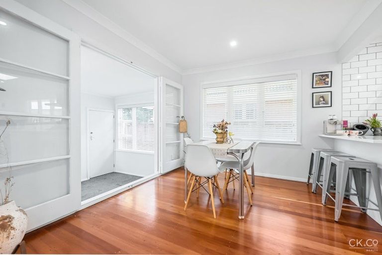 Photo of property in 5 Chilton Grove, Hutt Central, Lower Hutt, 5010