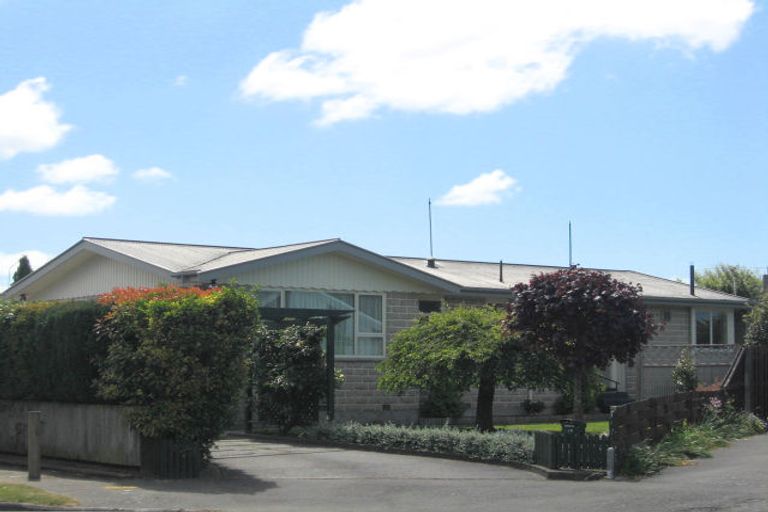 Photo of property in 14 Rolfe Place, Bishopdale, Christchurch, 8053