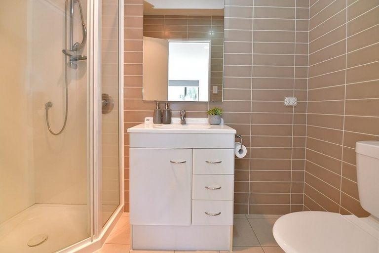 Photo of property in 41/22 Northcross Drive, Oteha, Auckland, 0632