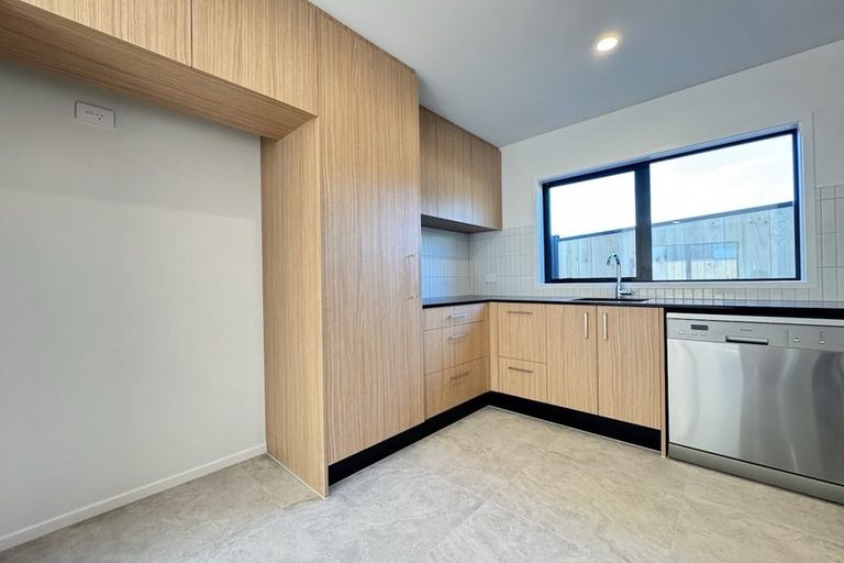 Photo of property in 129 Silverstream Road, Crofton Downs, Wellington, 6035