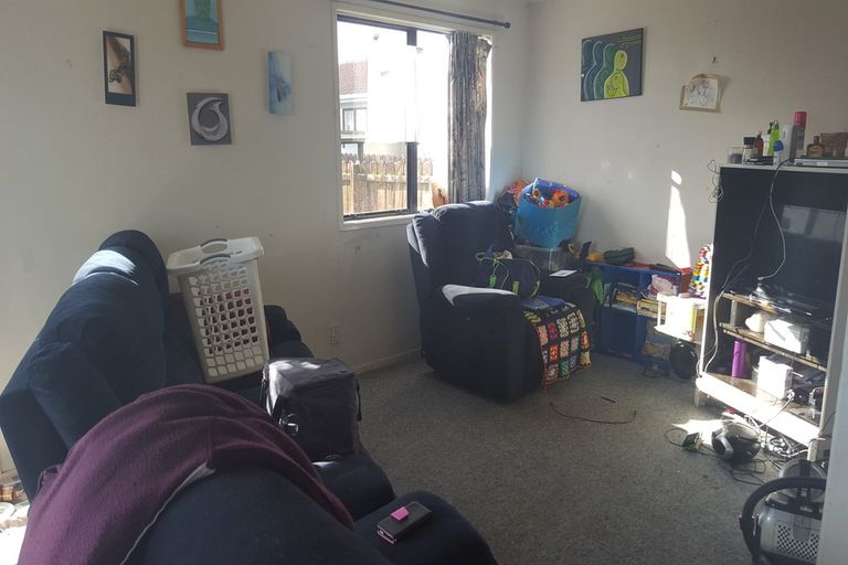 Photo of property in 4c Palmers Road, Clendon Park, Auckland, 2103