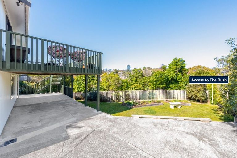 Photo of property in 10 Oliver Twist Avenue, Mellons Bay, Auckland, 2014