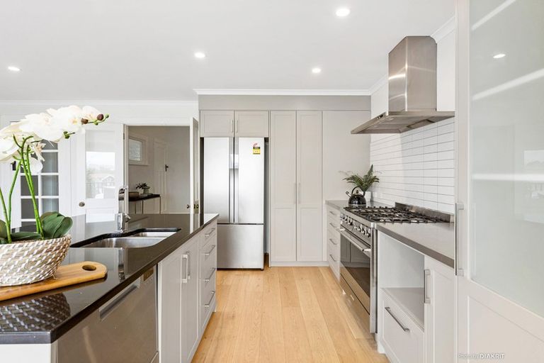 Photo of property in 85 Grant Road, Thorndon, Wellington, 6011