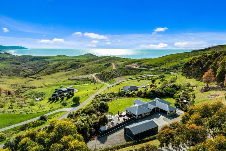 Photo of property in 64 Waipuka Road, Waimarama, Havelock North, 4294