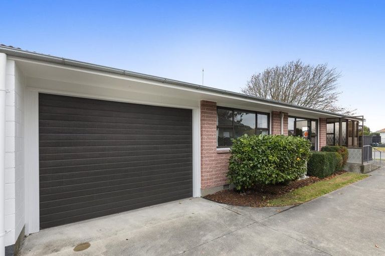 Photo of property in 250a Harewood Road, Bishopdale, Christchurch, 8053