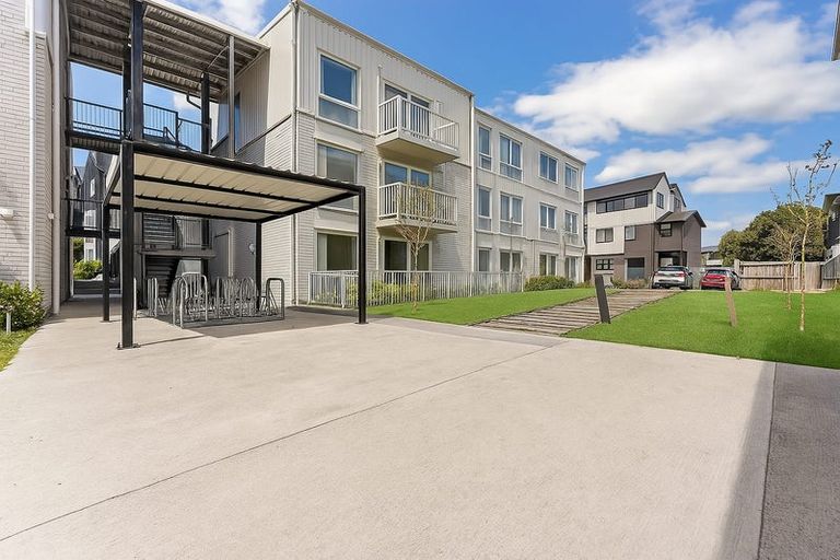 Photo of property in 105/28a Eileen Newey Place, Henderson, Auckland, 0612